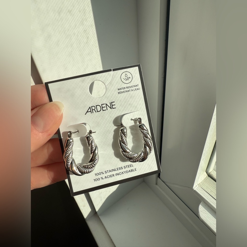 New Ardene twisted stainless steel hoop earrings